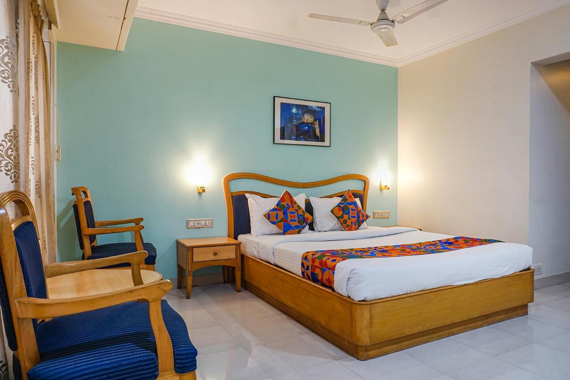 The Ambassador Hotel Pune Extérieur photo